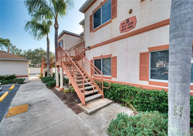 Photo 2 of Condo for sale at 3980 Mediterranea Cir #522, Sarasota, FL 34233 | MLS# A4679065 | Listing updated on 2026-09-19