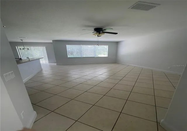 Photo 5 of Sale Pending at 14257 Lagoon Cvs Ln, Winter Garden, FL 34787 | MLS# O6375296 | Listing updated on 2026-08-26