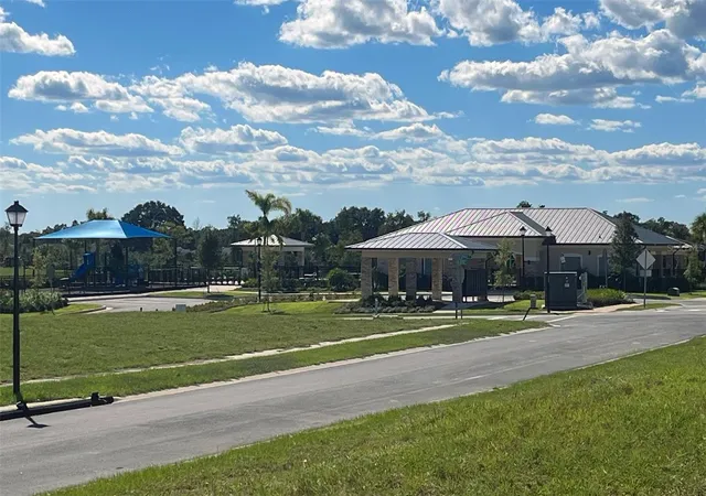 4th image of 6888 Spanish Imperial St, Howey In The Hills, FL 34737 | MLS# O6375311