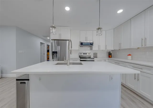 5th image of 1814 Sylvan Dr, Clearwater, FL 33755 | MLS# TB8466672