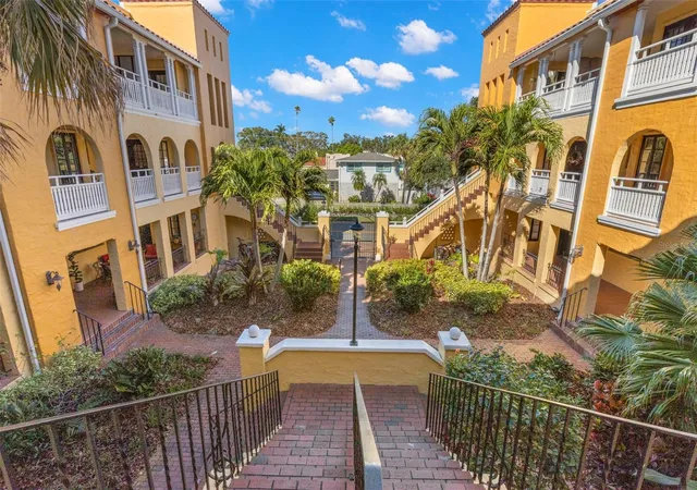 3rd image of 210 22nd Avenue NE #15, Saint Petersburg, FL 33704 | MLS# TB8466730