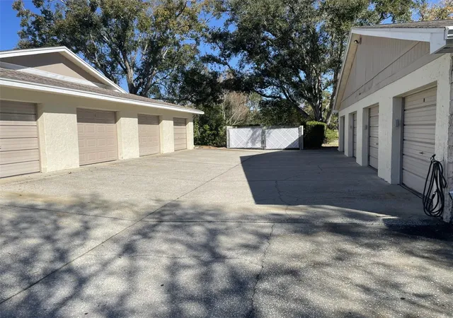 2nd image of 1084 Dunrobin Dr #D, Palm Harbor, FL 34684 | MLS# TB8466777