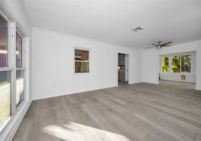 4th image of 406 Orchid Ln, Palm Harbor, FL 34683 | MLS# TB8466778