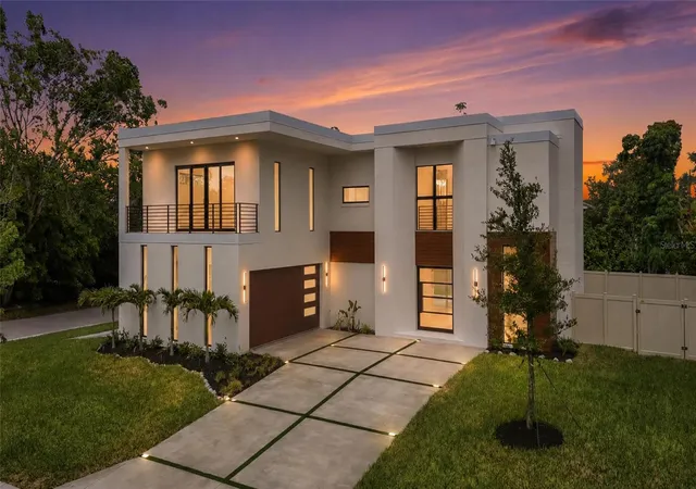 Photo 1 of Single family home for sale at 2604 Sydelle St, Sarasota, FL 34237 | MLS# A4679122 | Listing updated on 2026-08-19