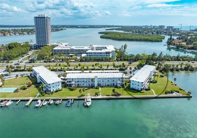 2nd image of 761 John Ringling Blvd #5, Sarasota, FL 34236 | MLS# A4679138