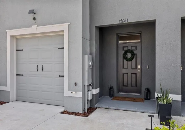 3rd image of 33064 Tulip Petal Ln, Wesley Chapel, FL 33545 | MLS# TB8466843
