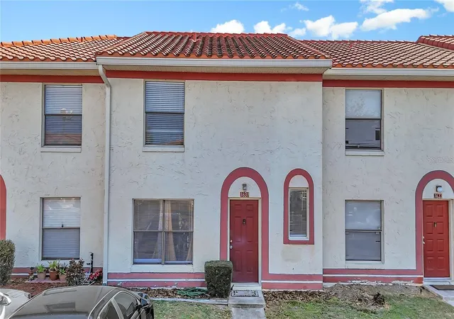 Photo 1 of Condo for sale at 1631 Little Fls Cir #92, Orlando, FL 32807 | MLS# S5142171 | Listing updated on 2026-09-08