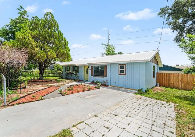 1st image of 14814 11th St, Dade City, FL 33523 | MLS# TB8466947