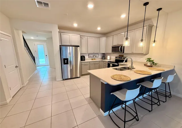 4th image of 10923 Leafshore Loop, Orlando, FL 32829 | MLS# S5142198
