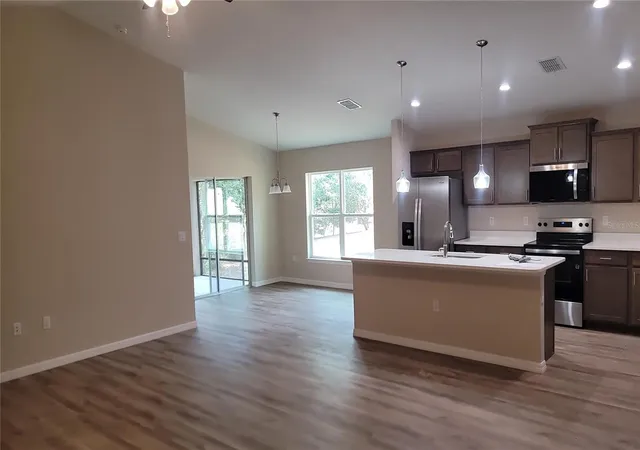 4th image of 19396 Sw 101St Pl Rd, Dunnellon, FL 34432 | MLS# OM717110