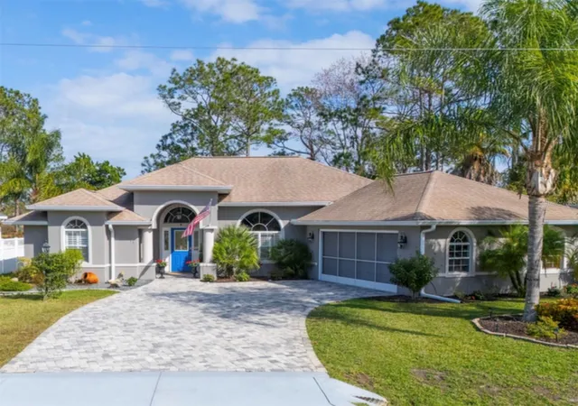 Photo 1 of Sale Pending at 15 Evans Dr, Palm Coast, FL 32164 | MLS# FC315487 | Listing updated on 2026-09-14