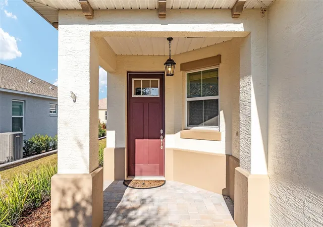 Photo 3 of Single family home for sale at 9698 Sw 103rd Terrace, Ocala, FL 34481 | MLS# OM717114 | Listing updated on 2026-09-04
