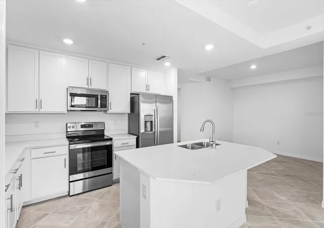 Photo 5 of Condo for sale at 12180 Wellen Golf St #108, Venice, FL 34293 | MLS# A4679232 | Listing updated on 2026-06-23