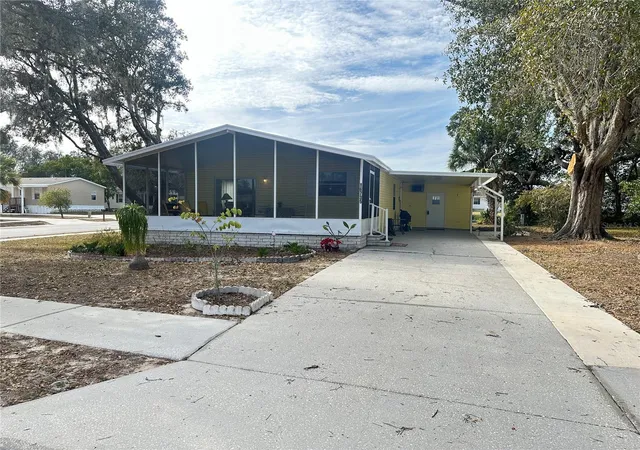 Photo 1 of Manufactured home for sale at 16735 Olivaud St, Hudson, FL 34667 | MLS# W7882292 | Listing updated on 2026-09-25