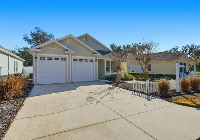 Photo 1 of Single family home for sale at 37438 Picketts Ml Ave, Zephyrhills, FL 33542 | MLS# TB8467174 | Listing updated on 2026-09-19