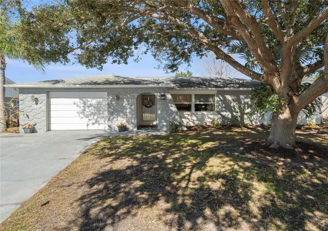 Photo 1 of Single family home for sale at 6333 Aberdeen Ave, New Port Richey, FL 34653 | MLS# TB8467231 | Listing updated on 2026-10-15