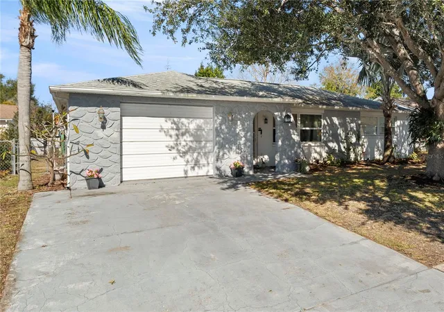 Photo 3 of Single family home for sale at 6333 Aberdeen Ave, New Port Richey, FL 34653 | MLS# TB8467231 | Listing updated on 2026-10-15