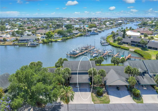 2nd image of 614 Yardarm Dr #7, Apollo Beach, FL 33572 | MLS# TB8467233