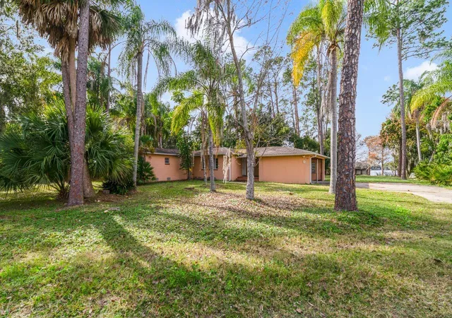 Photo 1 of Sale Pending at 3658 N Econlockhatchee Trl, Orlando, FL 32817 | MLS# O6375830 | Listing updated on 2026-09-25