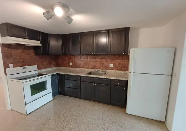 Homes for sale in Daytona Beach, FL | 702 State Ave, Daytona Beach, FL 32117 | MLS# V4946905