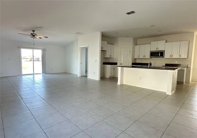 5th image of 5380 Blue Horizon Wy, Wimauma, FL 33598 | MLS# TB8467331