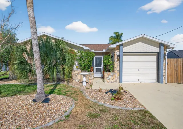 Homes for sale in Hudson, FL | 7623 Mako Dr, Hudson, FL 34667 | MLS# W7882312