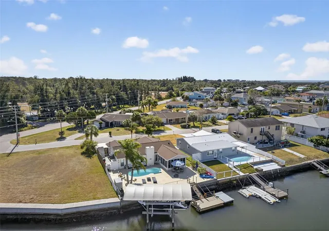 Homes for sale in Hudson, FL | 7623 Mako Dr, Hudson, FL 34667 | MLS# W7882312