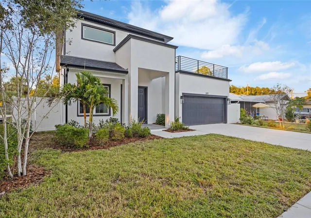 Photo 3 of Single family home for sale at 3317 W Napoleon Ave, Tampa, FL 33611 | MLS# TB8467353 | Listing updated on 2026-10-30