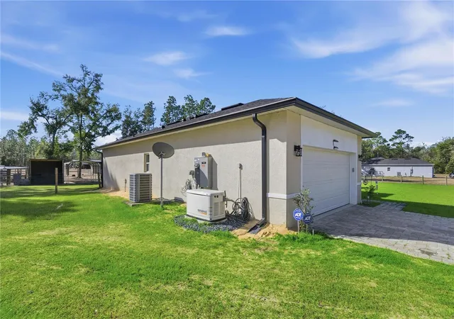 Photo 3 of Single family home for sale at 13920 Ne 6th Street, Williston, FL 32696 | MLS# OM717155 | Listing updated on 2026-10-06