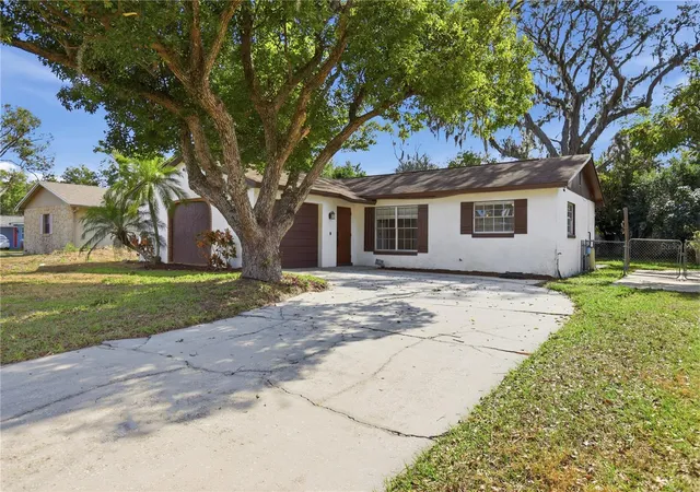Photo 3 of Single family home for sale at 3008 Calumet Dr, Orlando, FL 32810 | MLS# V4946914 | Listing updated on 2026-09-16