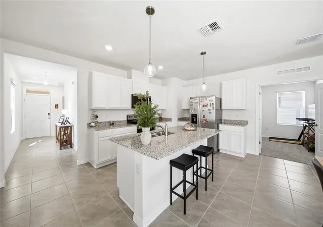 2nd image of 7104 Cattle Egret Dr, Harmony, FL 34773 | MLS# S5142256