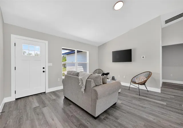 4th image of 24303 Sw Sailboat Dr, Dunnellon, FL 34431 | MLS# OM717166