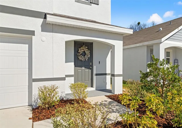Photo 3 of Single family home for sale at 37445 Sharks Eye Ln, Zephyrhills, FL 33541 | MLS# W7882320 | Listing updated on 2026-08-27
