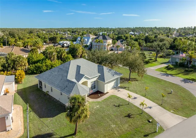 Photo 33 of Single family home for sale at 17220 Horizon Ln, Port Charlotte, FL 33948 | MLS# A4679385 | Listing updated on 2026-08-25