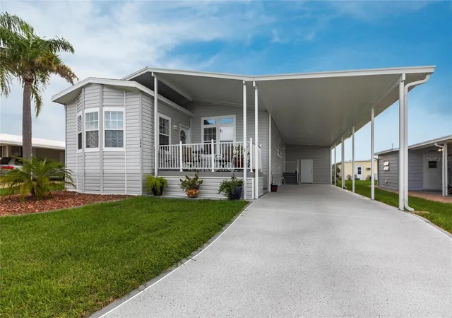 Homes for sale in Nokomis, FL | 168 Duchess Ave, Nokomis, FL 34275 | MLS# A4679407