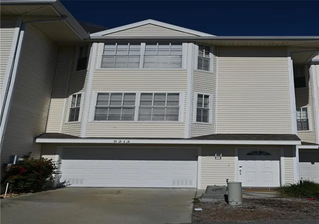 2nd image of 9215 Captiva Cir, St Pete Beach, FL 33706 | MLS# TB8467564