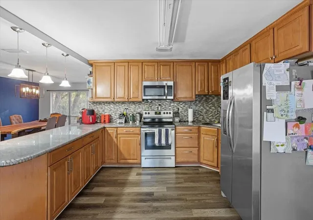 5th image of 425 Nw 79Th Dr, Gainesville, FL 32607 | MLS# GC536845