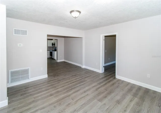 4th image of 7122 Astor Dr, New Port Richey, FL 34652 | MLS# W7882337