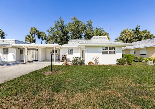 Homes for sale in North Fort Myers, FL | 536 Pangola Dr, North Fort Myers, FL 33903 | MLS# A4679452