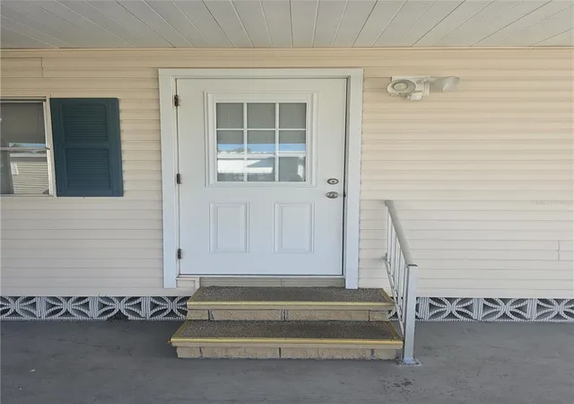5th image of 3317 Overcup Oak Ter, Sarasota, FL 34237 | MLS# A4679455