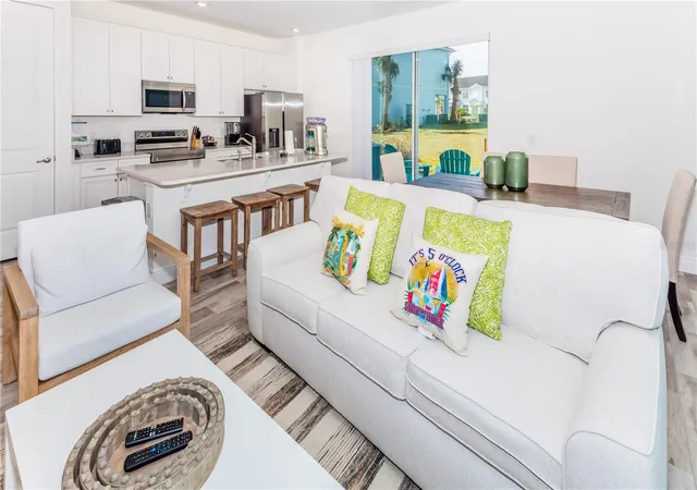 Photo 3 of Townhouse for sale at 8185 Surf St, Kissimmee, FL 34747 | MLS# O6376112 | Listing updated on 2026-08-17