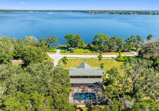 Photo 1 of Single family home for sale at 11401 Thonotosassa Rd, Thonotosassa, FL 33592 | MLS# TB8467742 | Listing updated on 2026-10-10