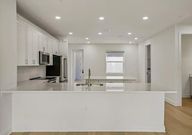 4th image of 17817 Broadleaf Loop, Venice, FL 34293 | MLS# R4910593