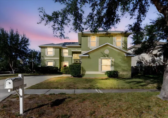 Photo 3 of Single family home for sale at 2717 Avon River Dr, Valrico, FL 33596 | MLS# TB8467782 | Listing updated on 2026-10-06