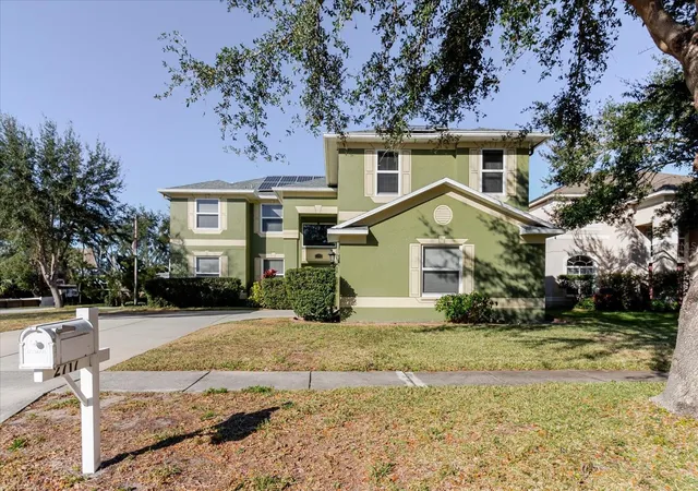 Photo 4 of Single family home for sale at 2717 Avon River Dr, Valrico, FL 33596 | MLS# TB8467782 | Listing updated on 2026-10-06