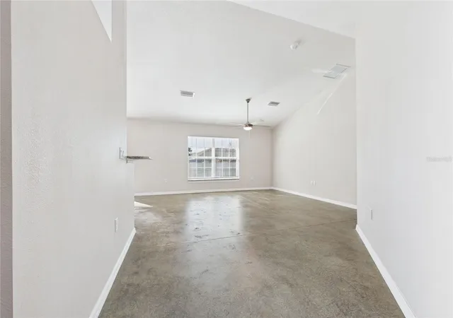 Photo 3 of Single family home for sale at 24 Pine Crse Pass, Ocala, FL 34472 | MLS# OM717226 | Listing updated on 2026-09-20