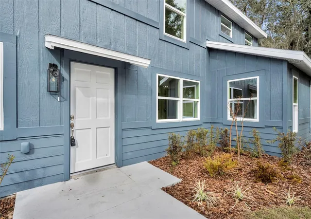 Photo 3 of Single family home for sale at 31201 Merry Rd, Tavares, FL 32778 | MLS# G5107136 | Listing updated on 2026-09-30