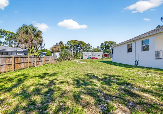 5th image of 3242 Roxborough Ave, Clearwater, FL 33762 | MLS# TB8467811