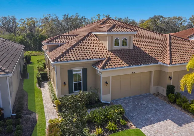 Homes for sale in Lakewood Ranch, FL | 2402 Starwood Ct, Lakewood Ranch, FL 34211 | MLS# A4679505