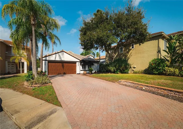 Photo 3 of Single family home for sale at 5806 Cay Cvs Ct, Tampa, FL 33615 | MLS# S5142325 | Listing updated on 2026-07-29